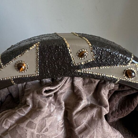 Vintage Patchwork Leather Wooden Handle Clutch With Stones - Picture 11 of 11